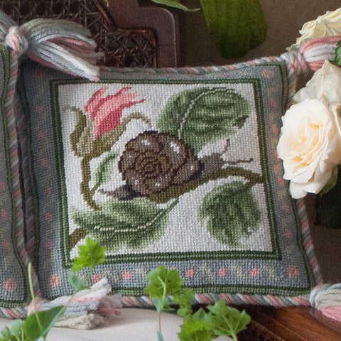 Snail Miniature (grey)